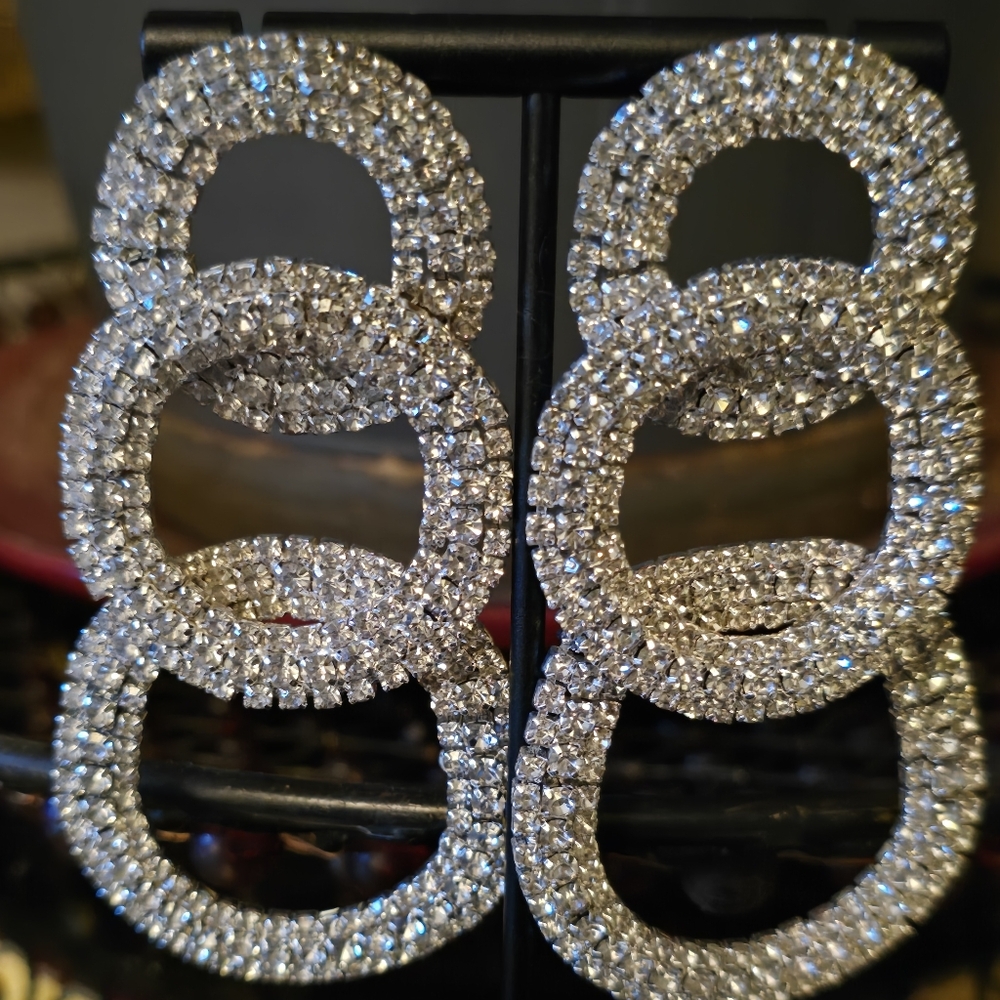 Dazzling Triple Circle Statement E. Earrings - - image 2